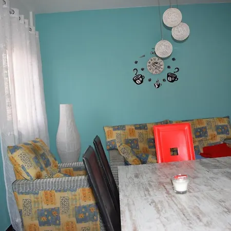 홈스테이 La Caleta 1